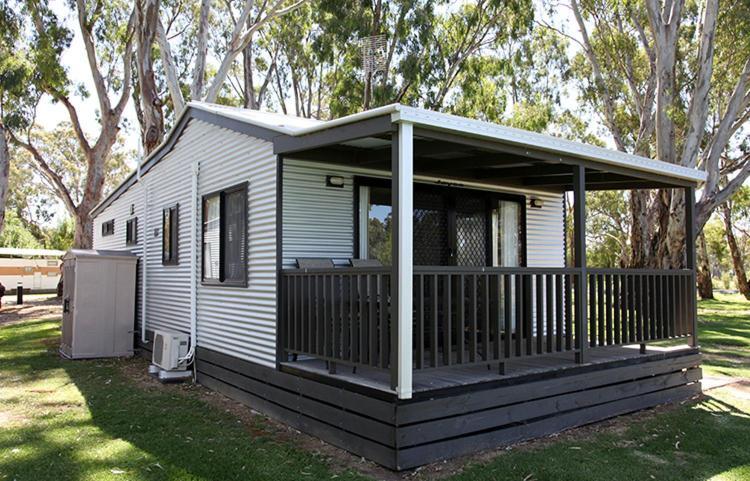 Cohuna Waterfront Holiday Park Exterior photo