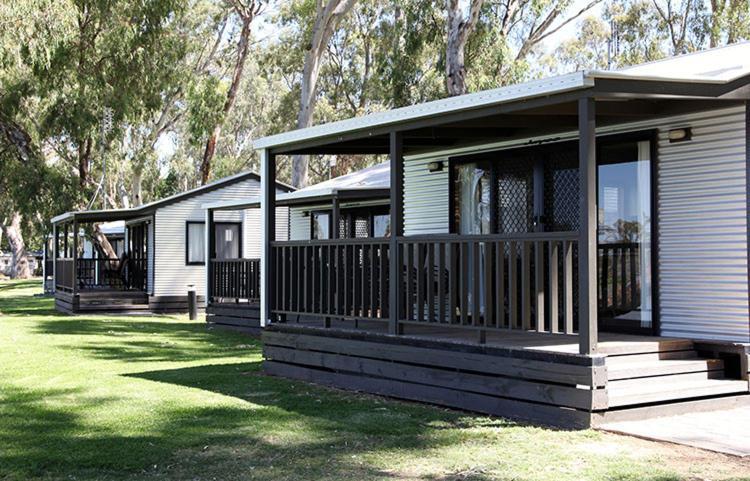 Cohuna Waterfront Holiday Park Exterior photo